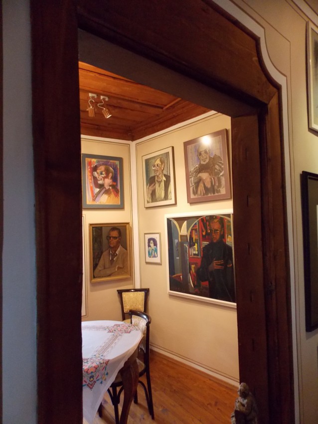 Door frame and more art in the Krastev House
